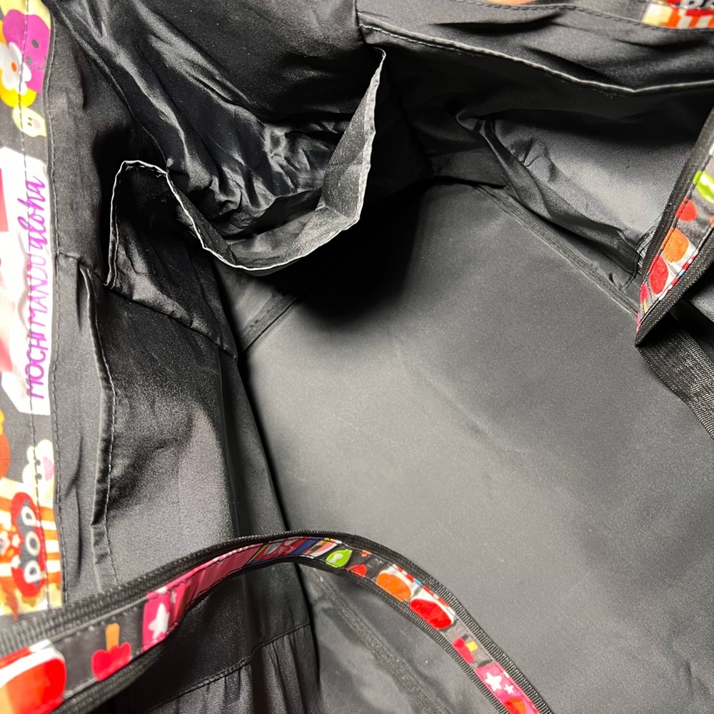 Hawaii Snacks Giant Tote Bag with pockets - Picture 5 of 6